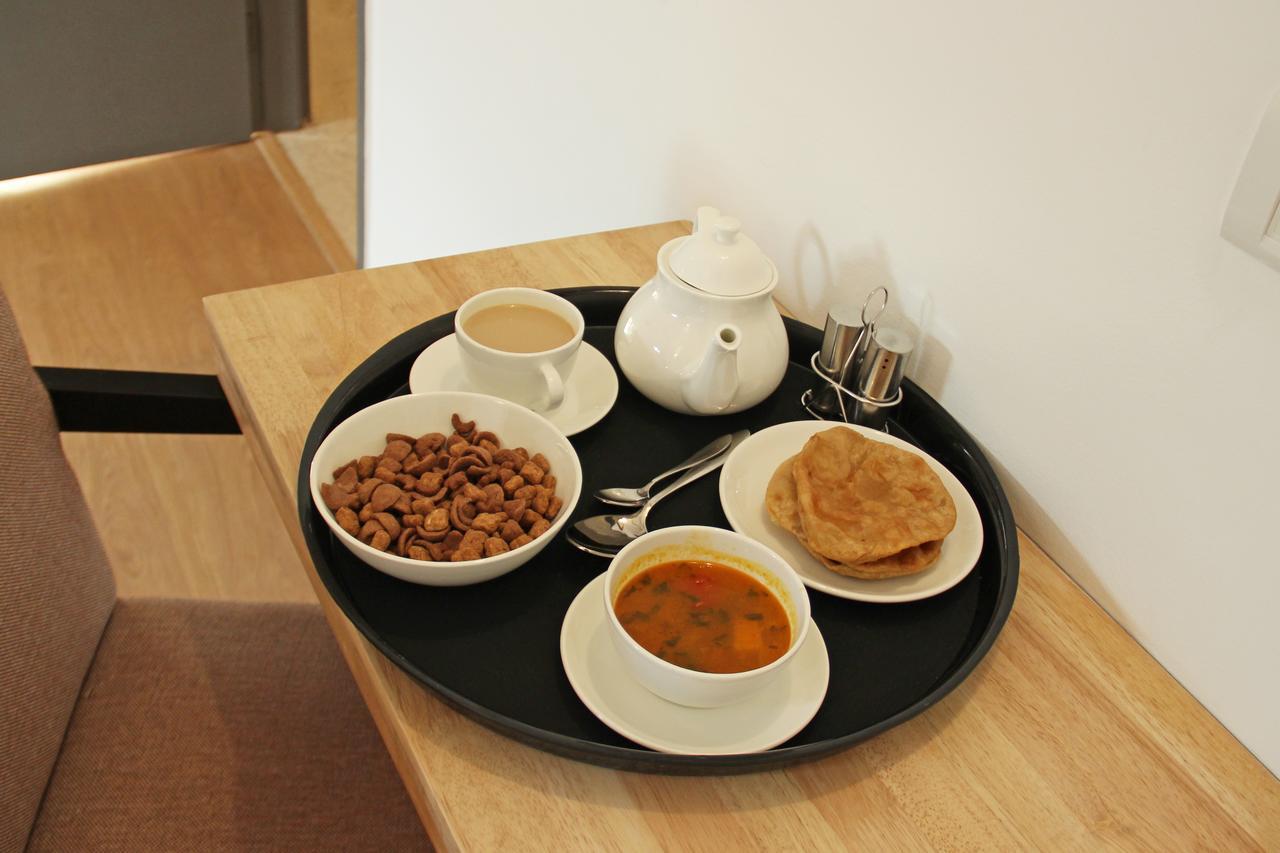 Hotel Oyo 8818 Coral Residency Newtown Liluāh Zewnętrze zdjęcie